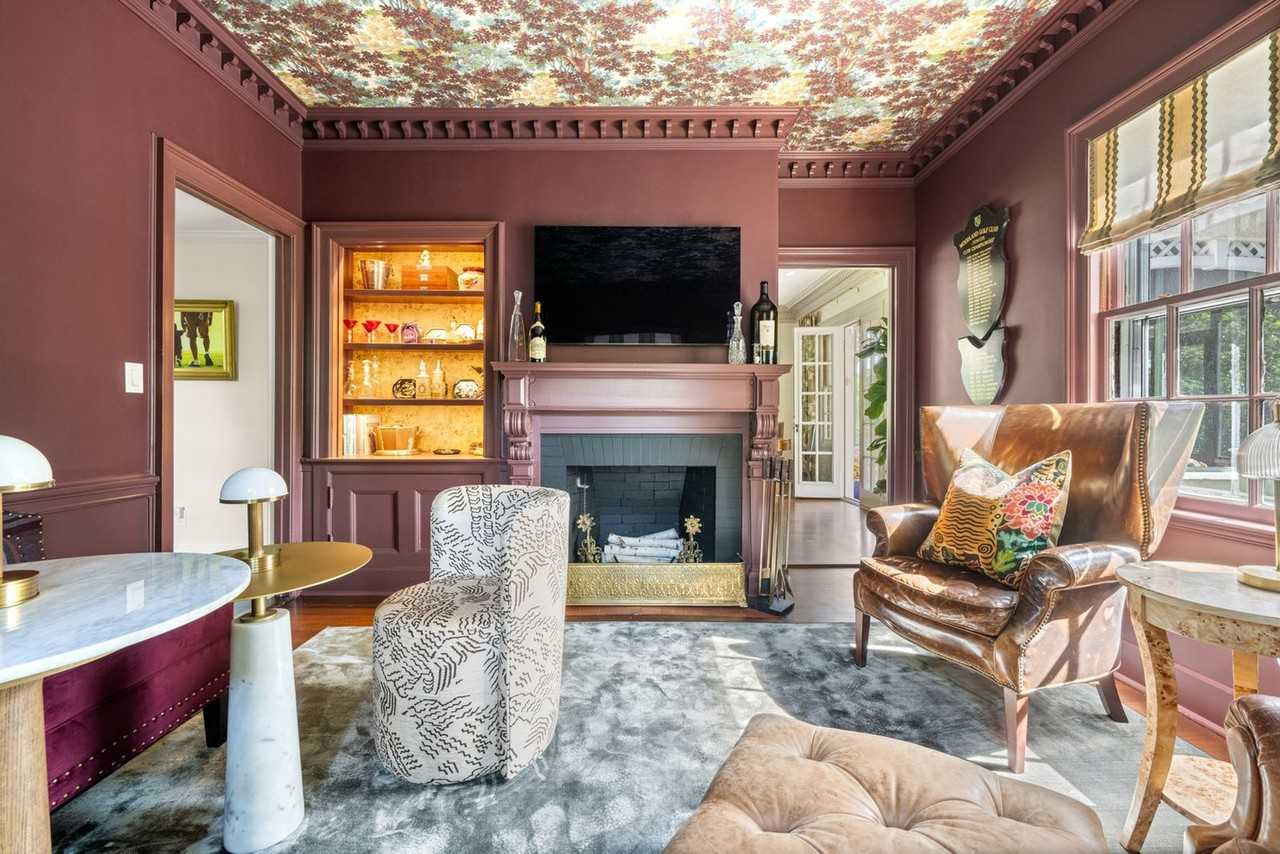 427 Westfield St #1262021P - Photo 3 of 50