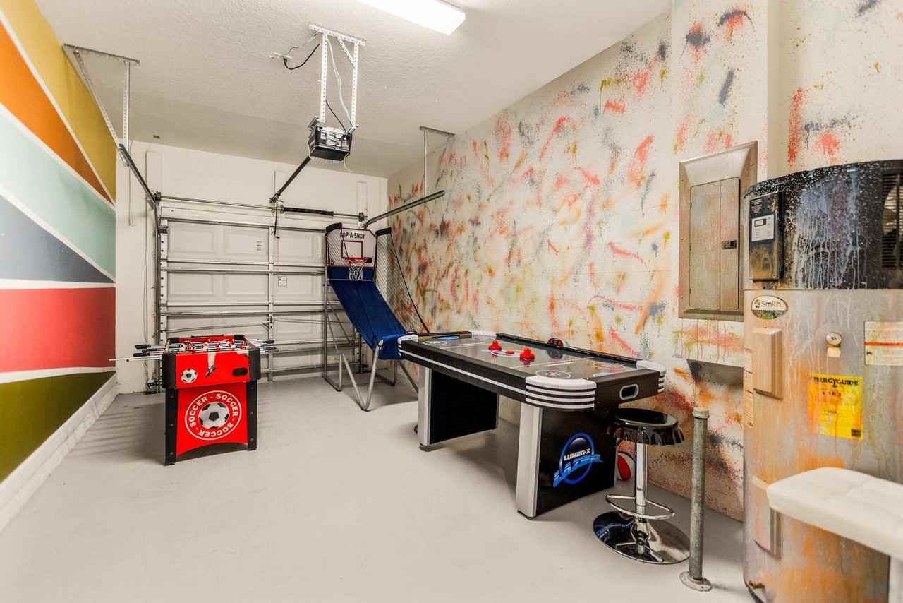 4718 Kings Castle Cir #1263246P - Photo 7 of 35