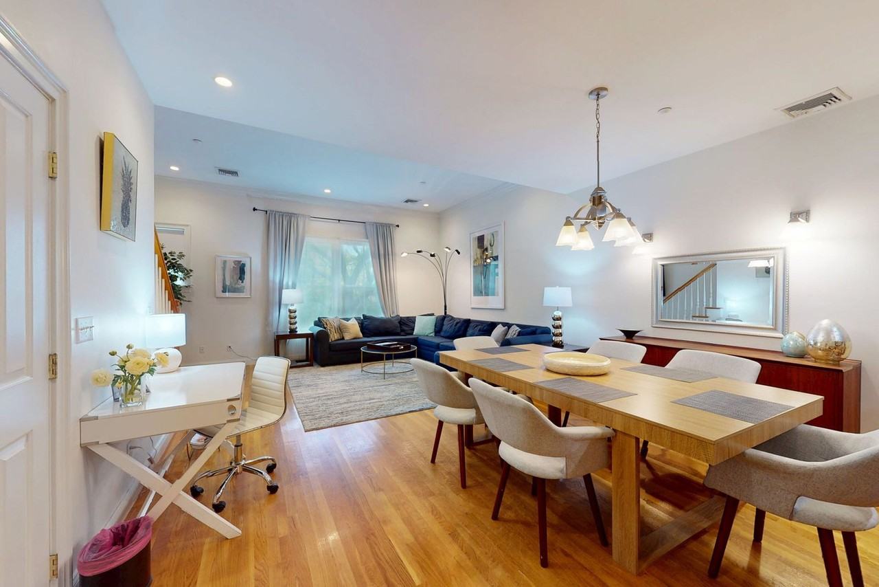 1 Harvard Sq #1238108P - Photo 3 of 22