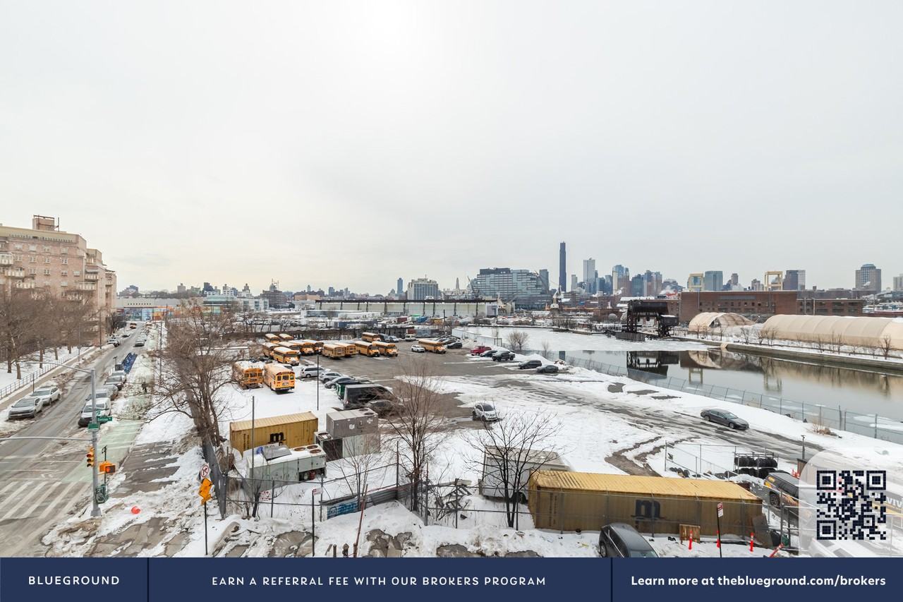 482 Kent Avenue - Photo 4 of 29