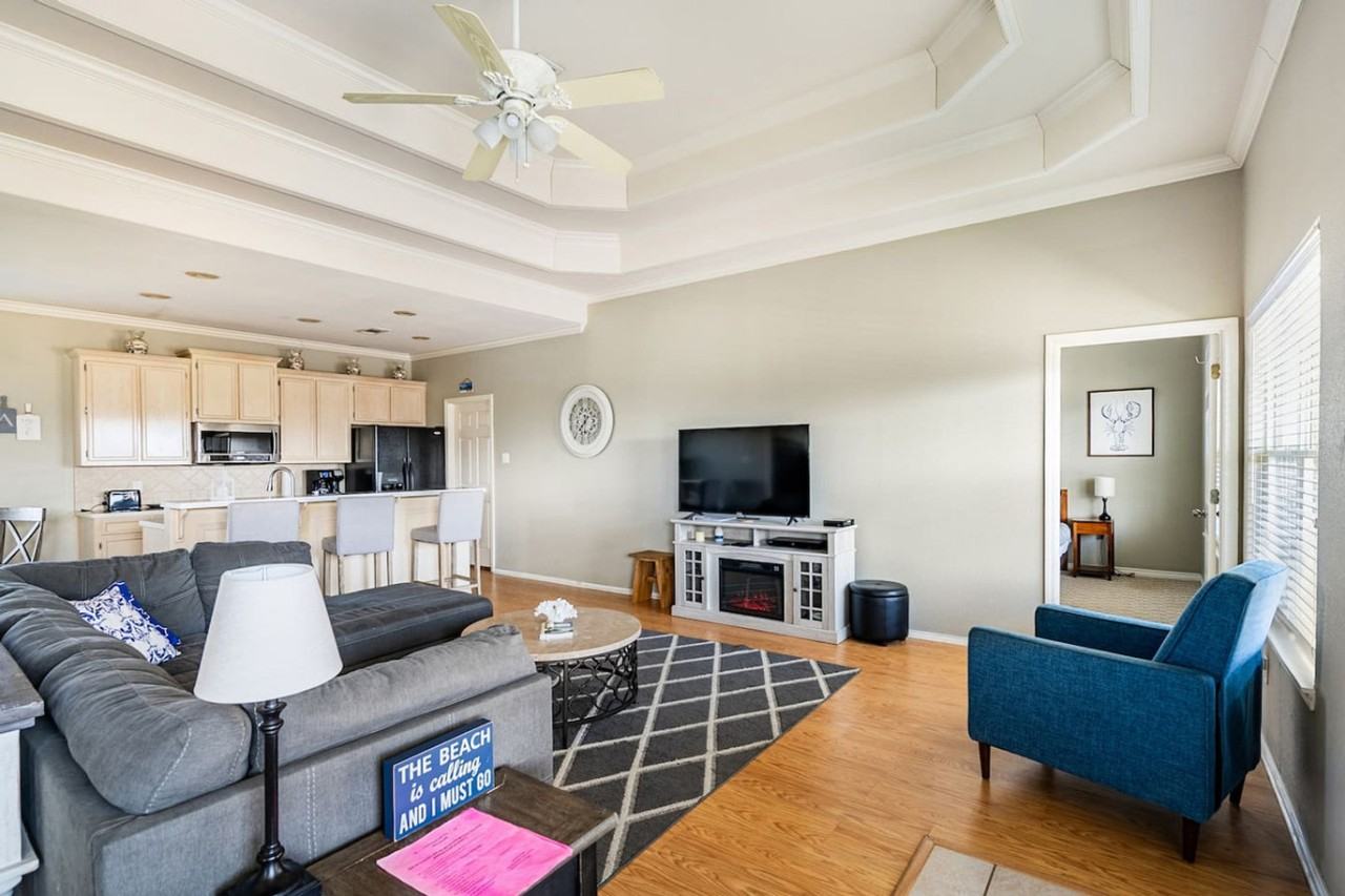 3229 Castle Dr #1353849P - Photo 3 of 50