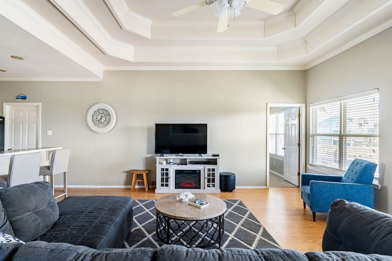 3229 Castle Dr #1353849P - Photo 7 of 50