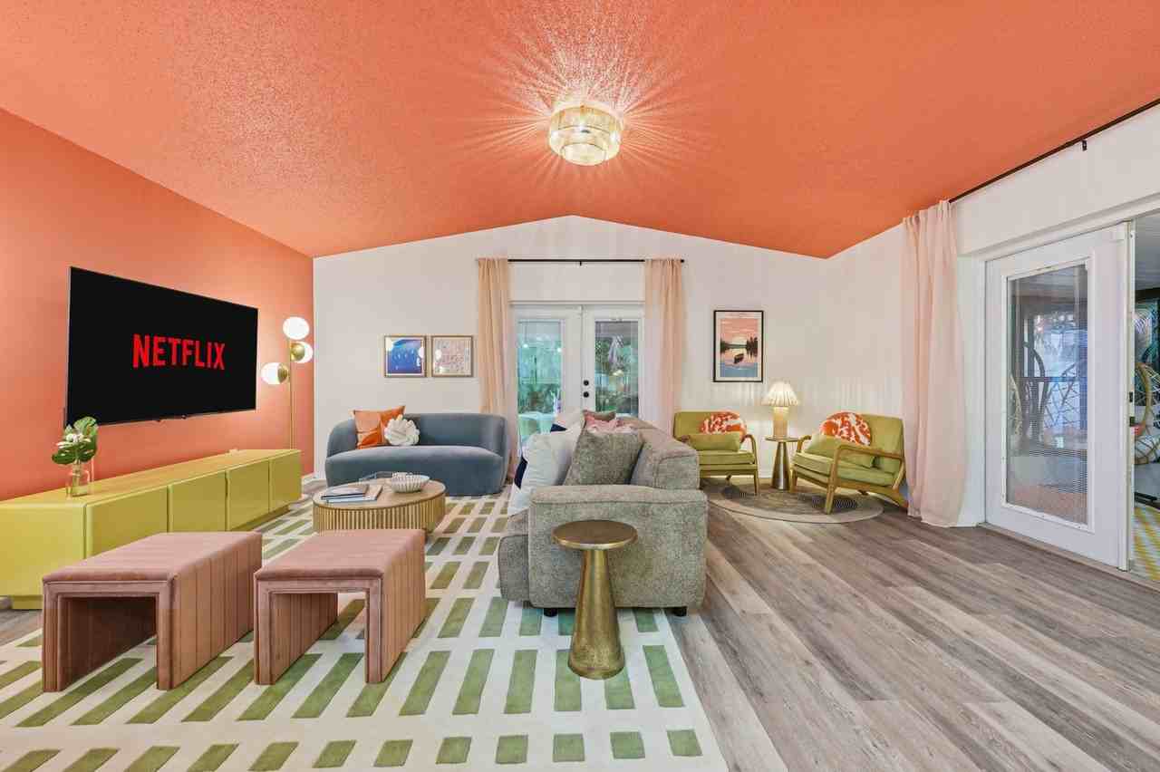 11988 117th St #1363921P - Photo 3 of 50