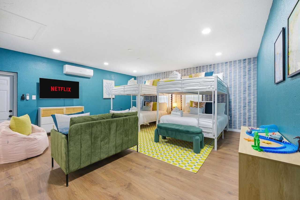 11988 117th St #1363921P - Photo 7 of 50