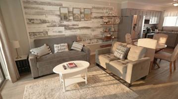 featured image of 924 W Beach Blvd