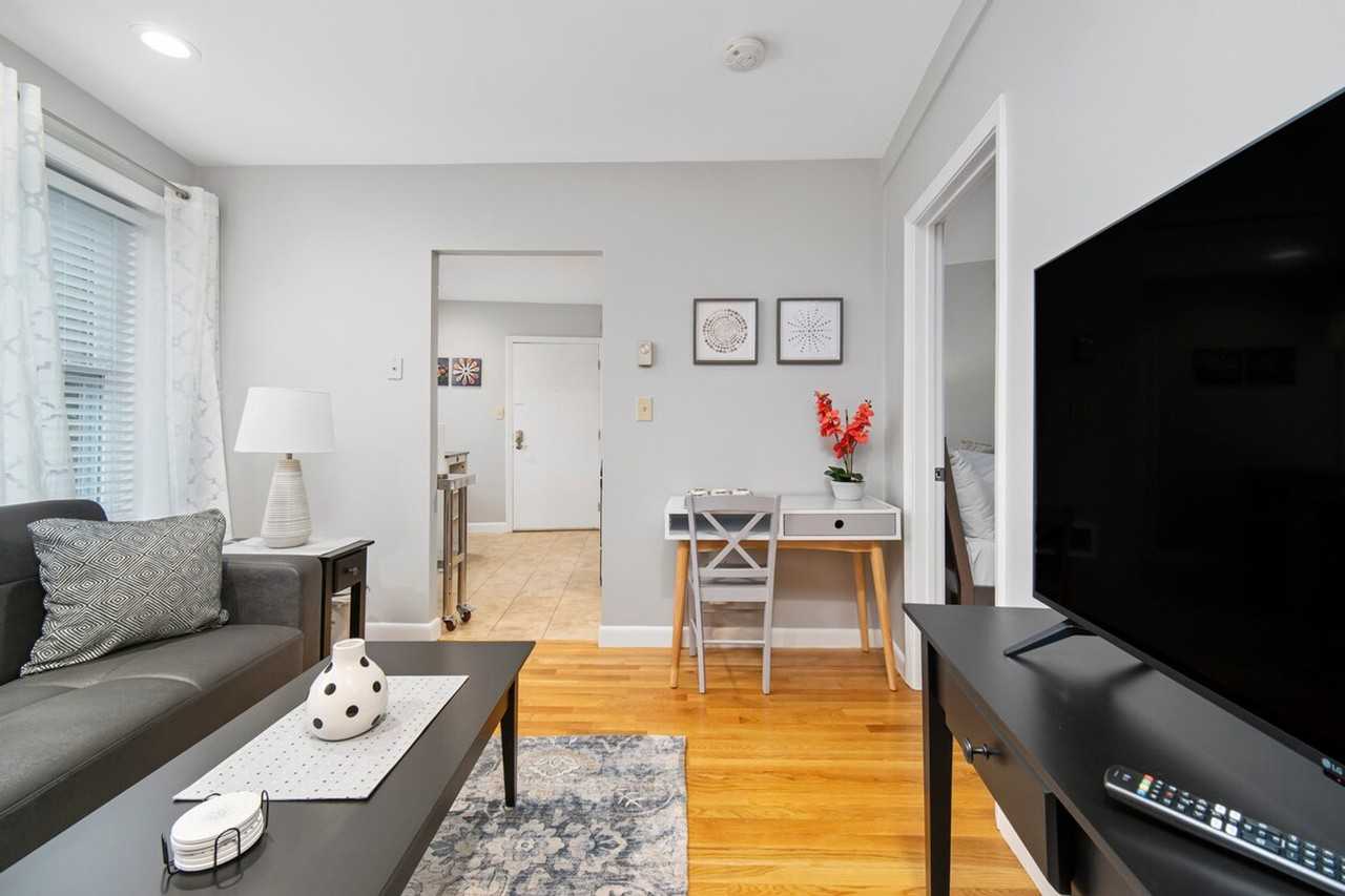 348 North St #1364252P - Photo 2 of 10