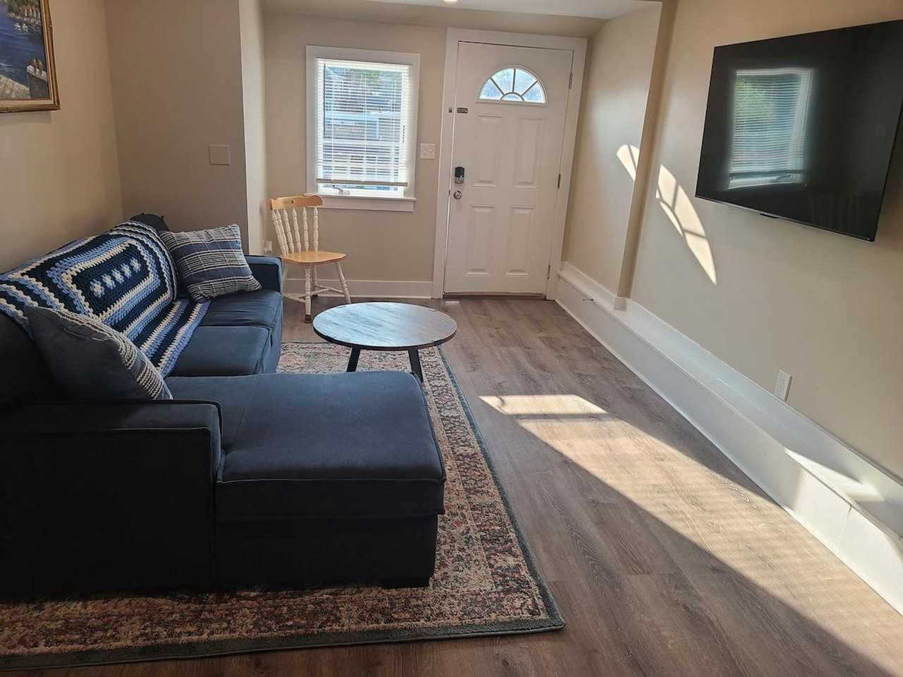 20 Hawkes St #1364232P - Photo 2 of 17