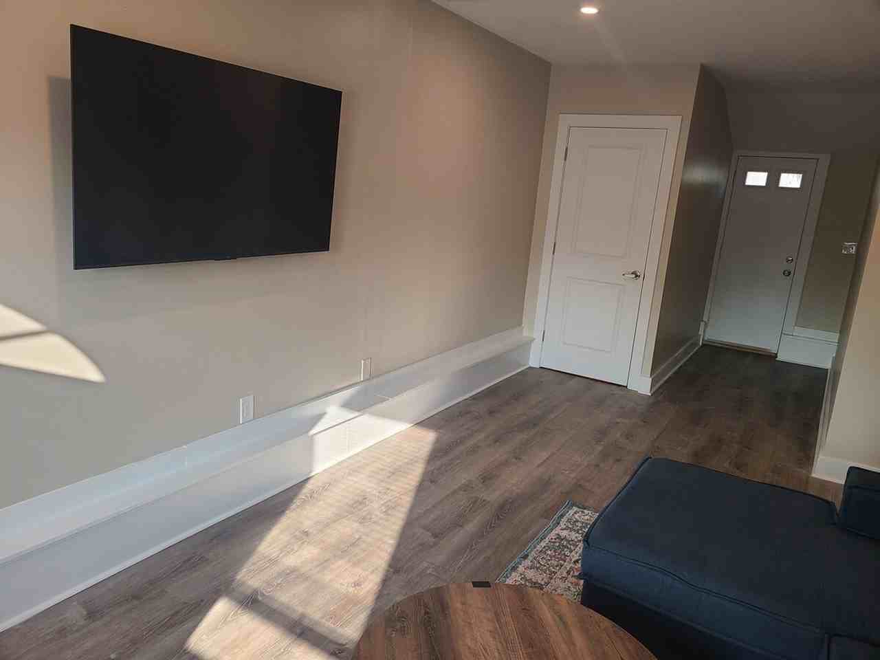 20 Hawkes St #1364232P - Photo 3 of 17