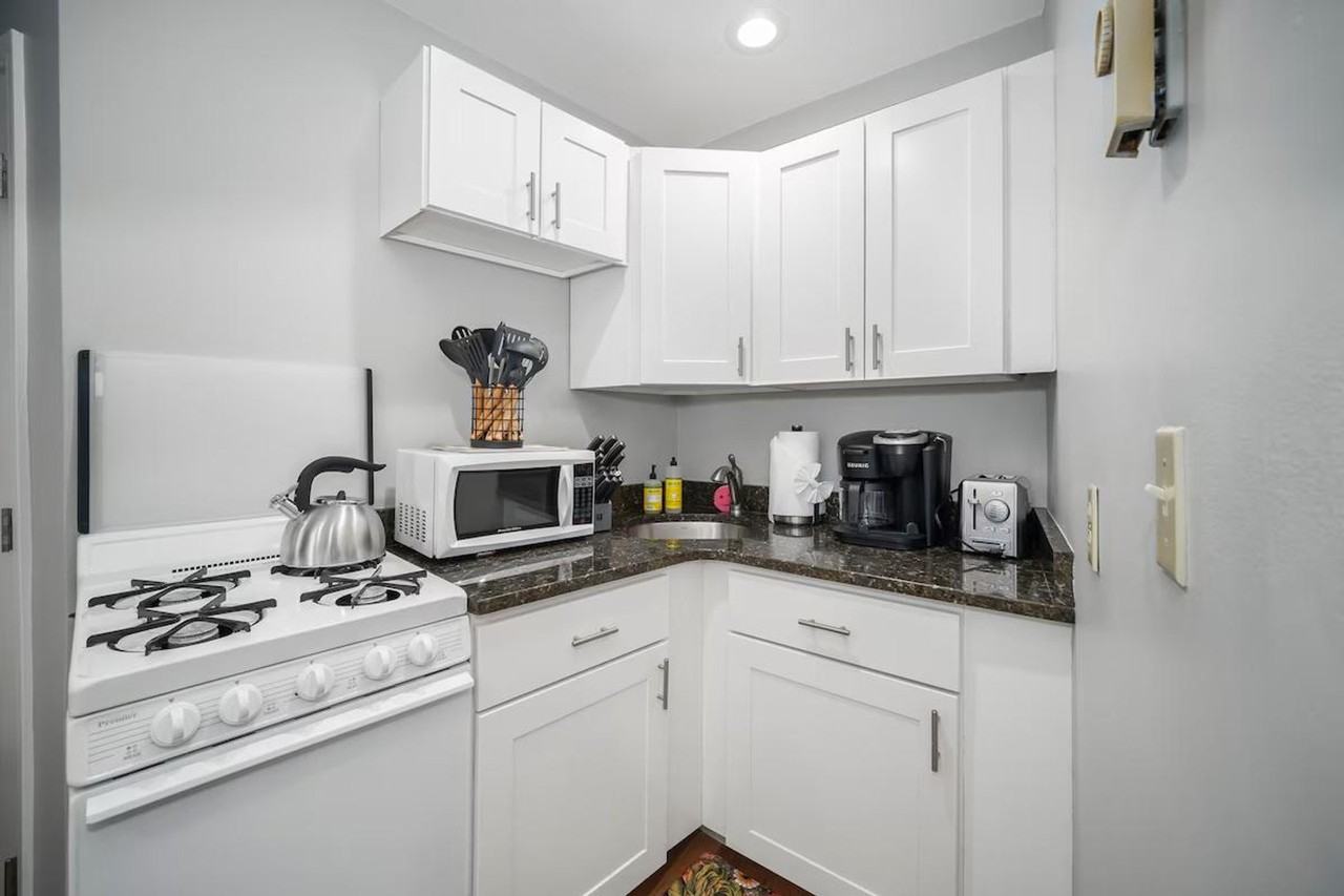 19 Clark St #1364246P - Photo 4 of 13