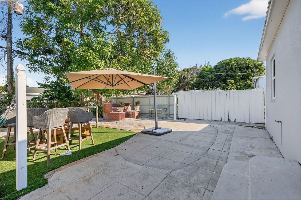 823 Avenida Hermosa #1380018P - Photo 5 of 41