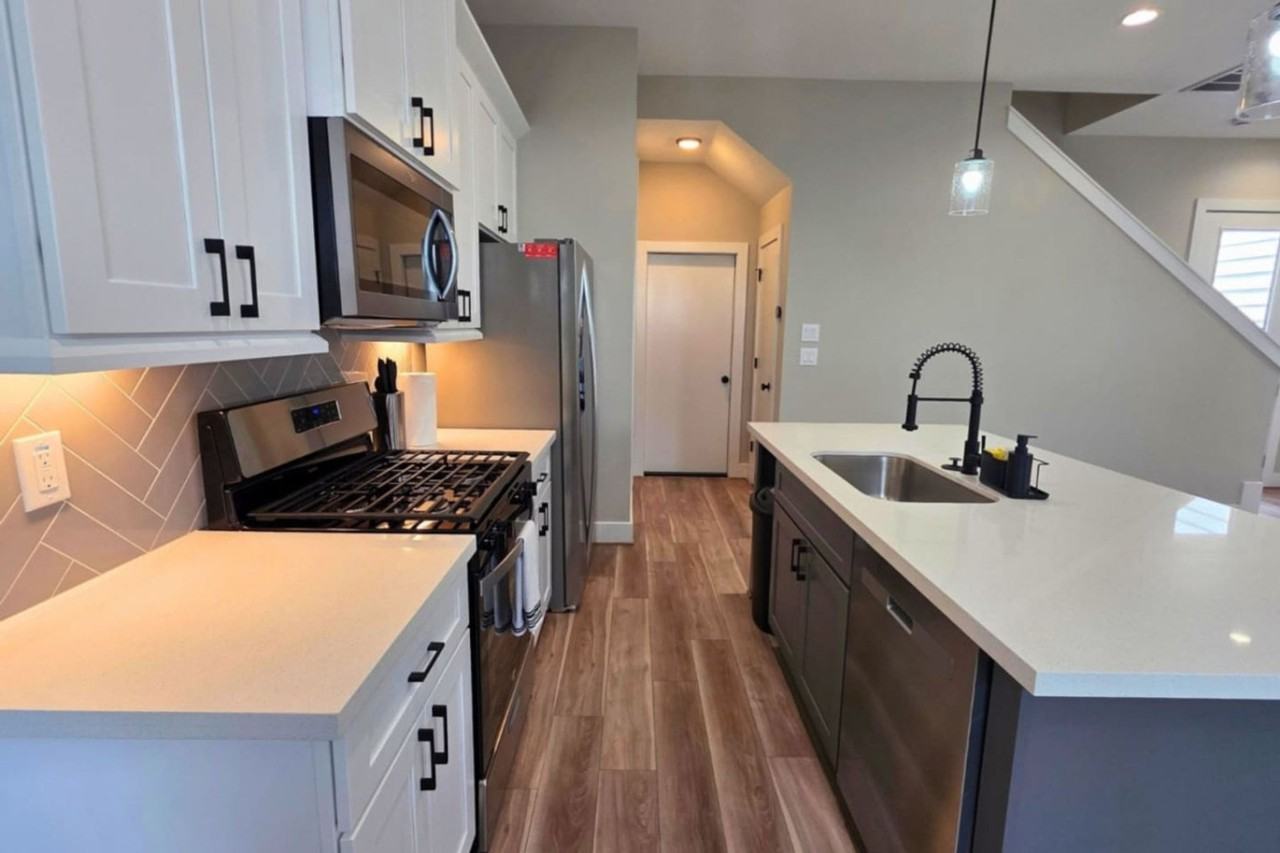 8326 Curry Rd #1228882P - Photo 3 of 18