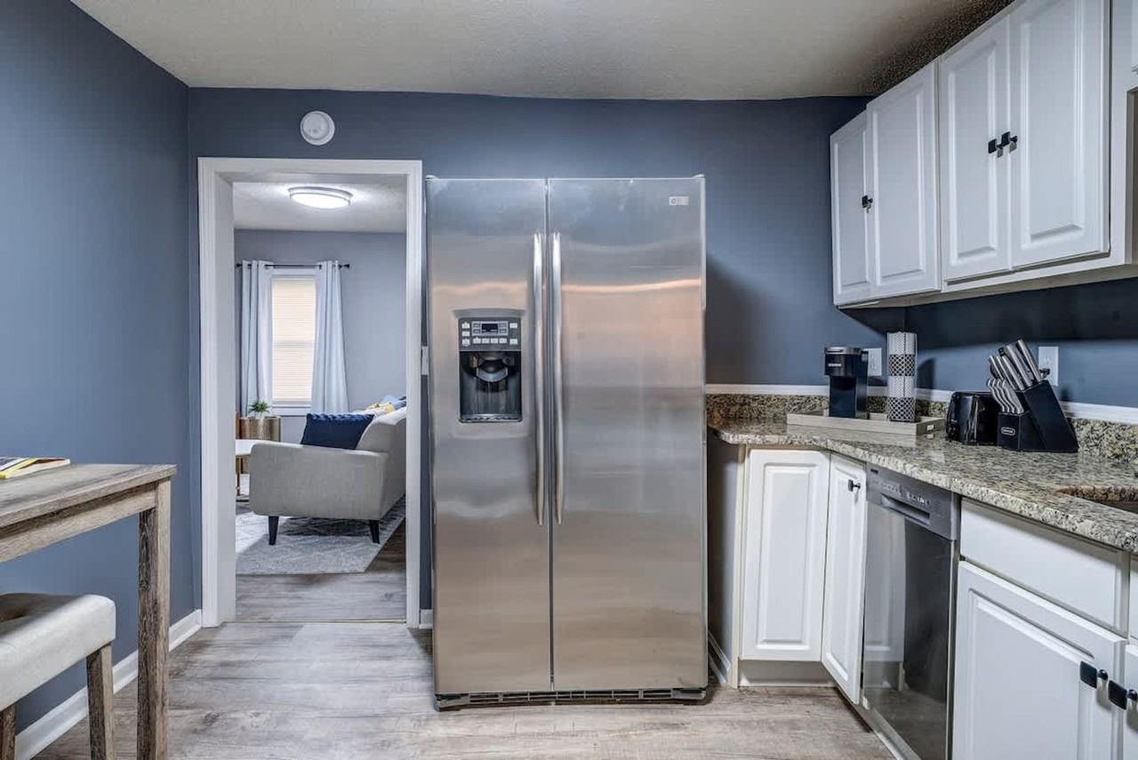 220 Highland Ave #1397973P - Photo 7 of 47