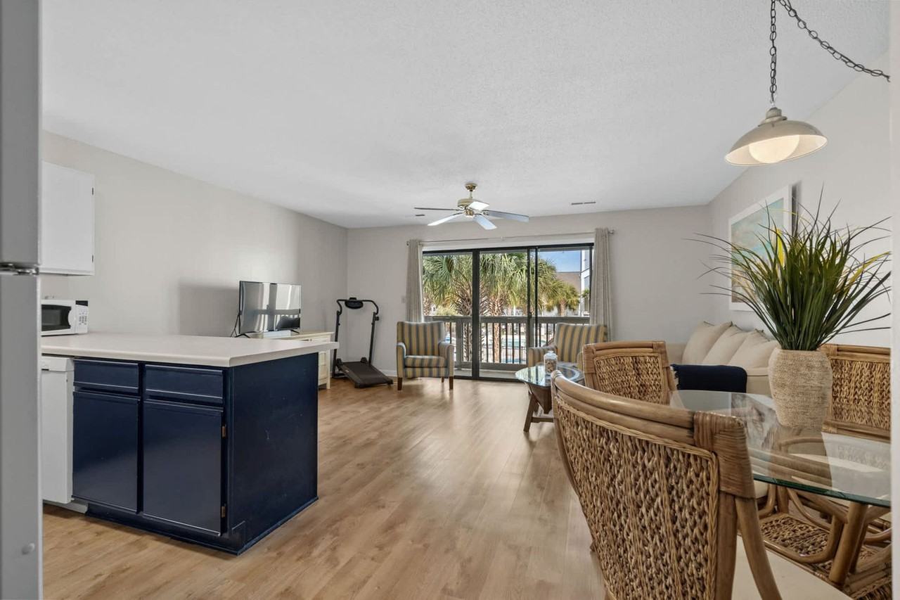 76 S Reindeer Rd #1459978P - Photo 3 of 39