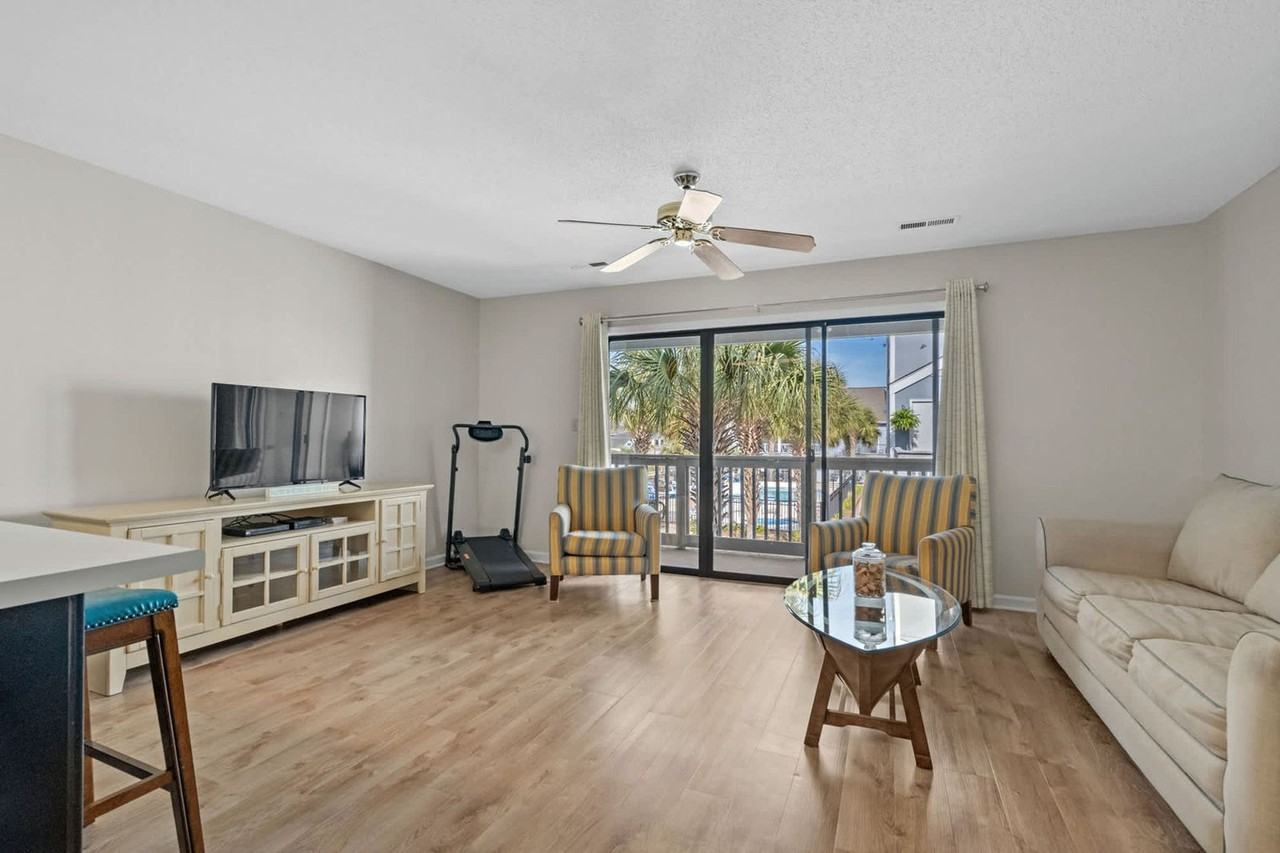 76 S Reindeer Rd #1459978P - Photo 5 of 39