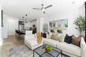 featured image of 220 Bill Kennedy Way Se