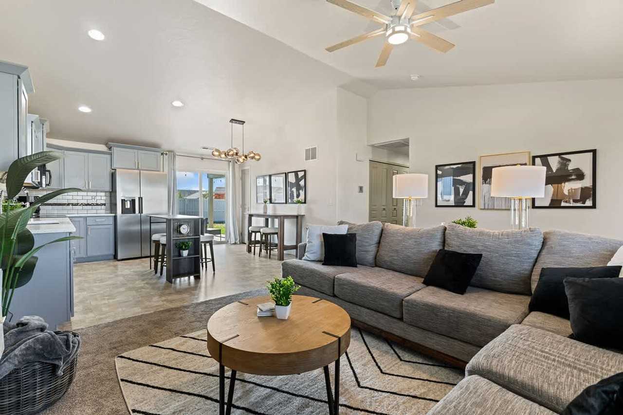 3808 Bobwhite St #1460920P - Photo 4 of 38