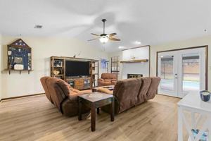 featured image of 937 Ridgewood Way