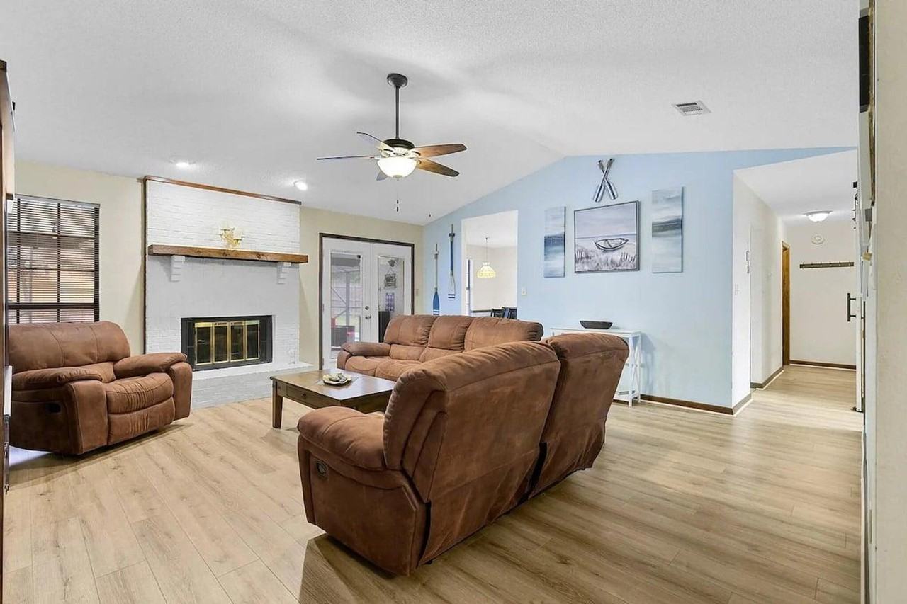 937 Ridgewood Way #1447103P - Photo 2 of 30