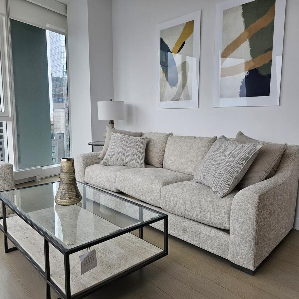 1626 Broadway #1461706P - Photo 2 of 17