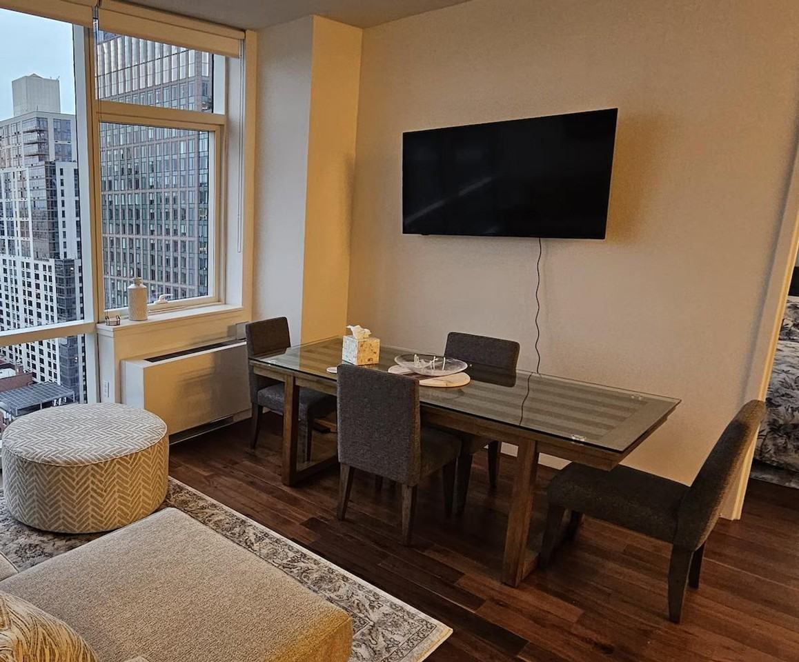 508 W 28th St #1461700P - Photo 4 of 12