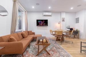 featured image of 1255 Decatur St