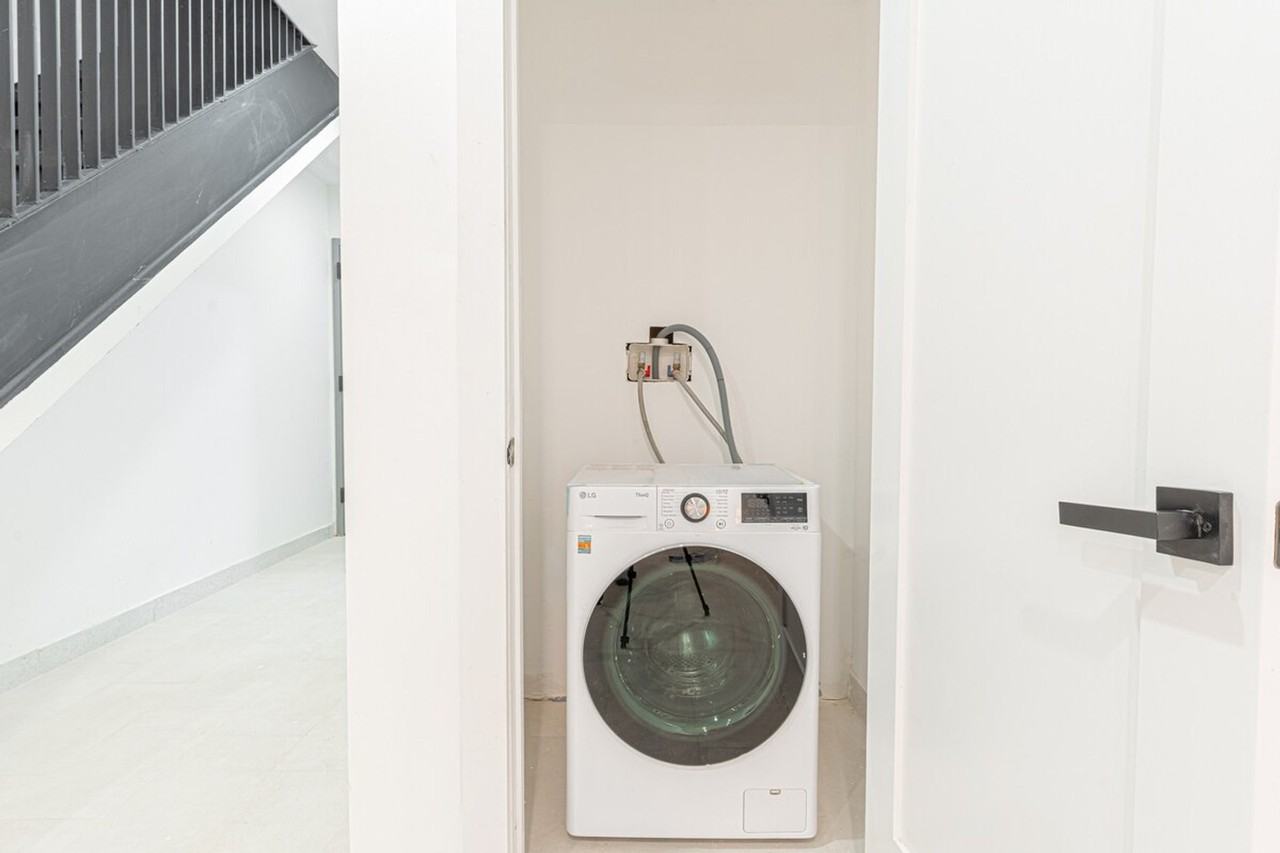 1255 Decatur Street - Photo 5 of 90