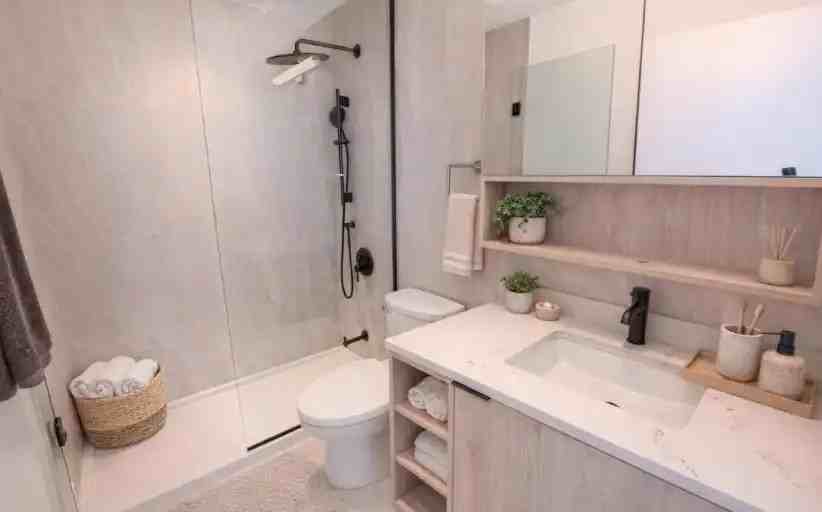 1007 The Queensway - Photo 6 of 7