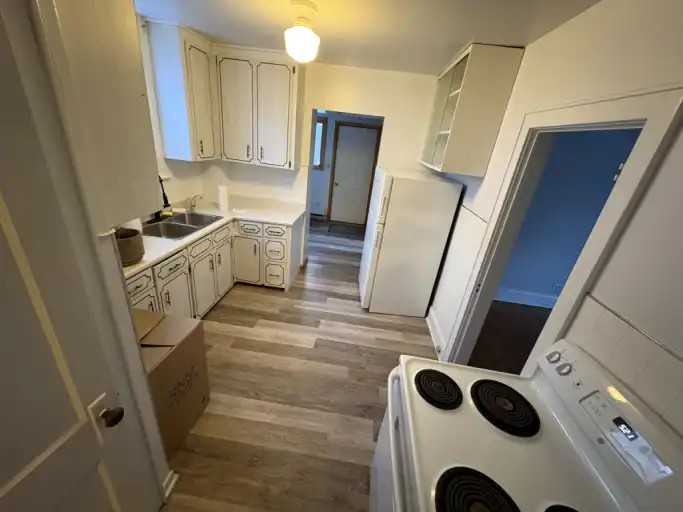 277 Willow St - Photo 5 of 8