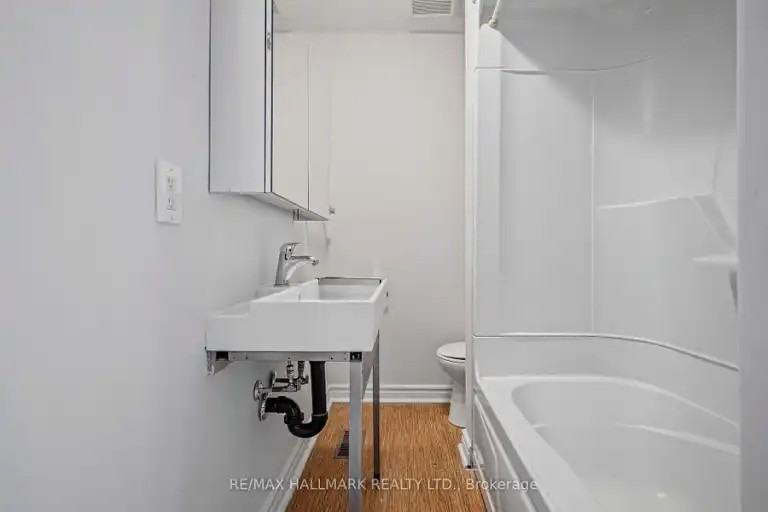 167 Heward Ave - Photo 7 of 18