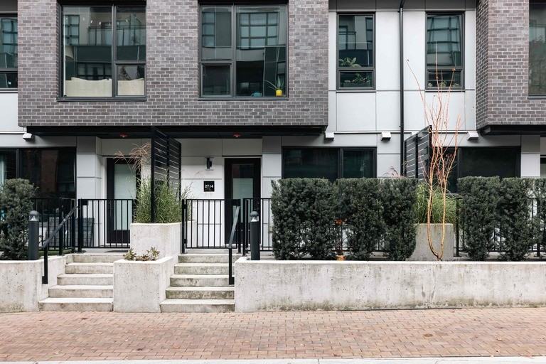 2714 Spring St - Photo 2 of 17