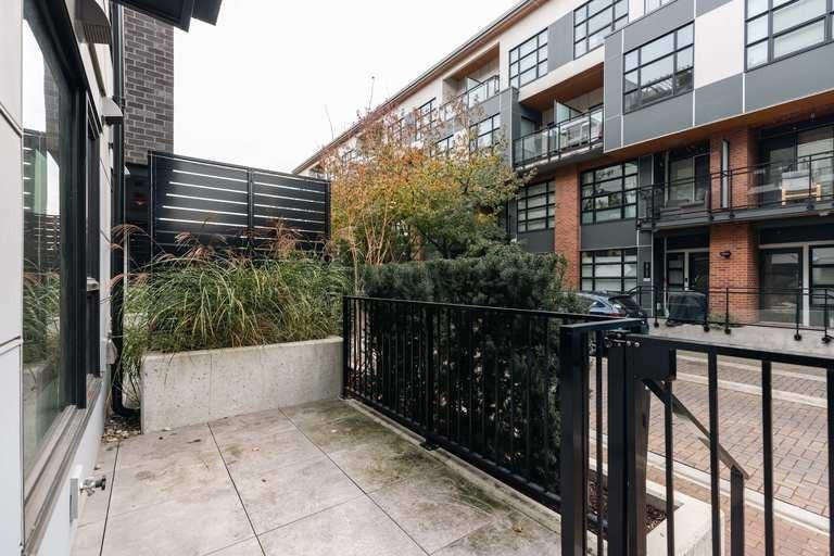 2714 Spring St - Photo 3 of 17