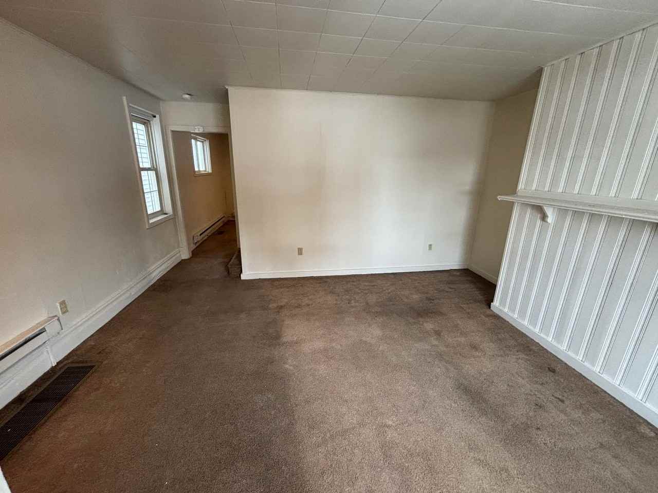 1411 Martha St - Photo 6 of 27