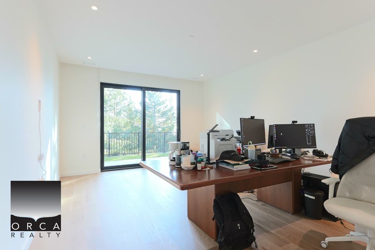 3986 Uplands Way - Photo 3 of 50