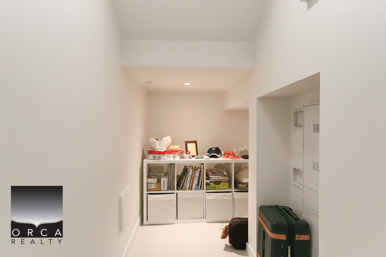 3986 Uplands Way - Photo 4 of 50