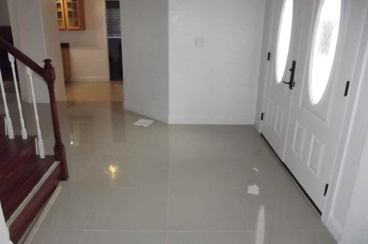 9428 Salt Water Ct - Photo 3 of 15