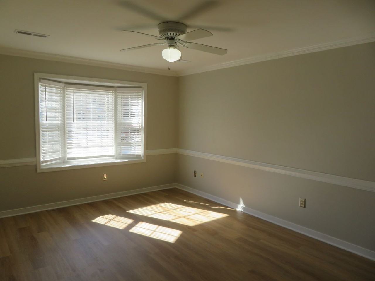 709-B Fort Hayes Ct - Photo 2 of 35