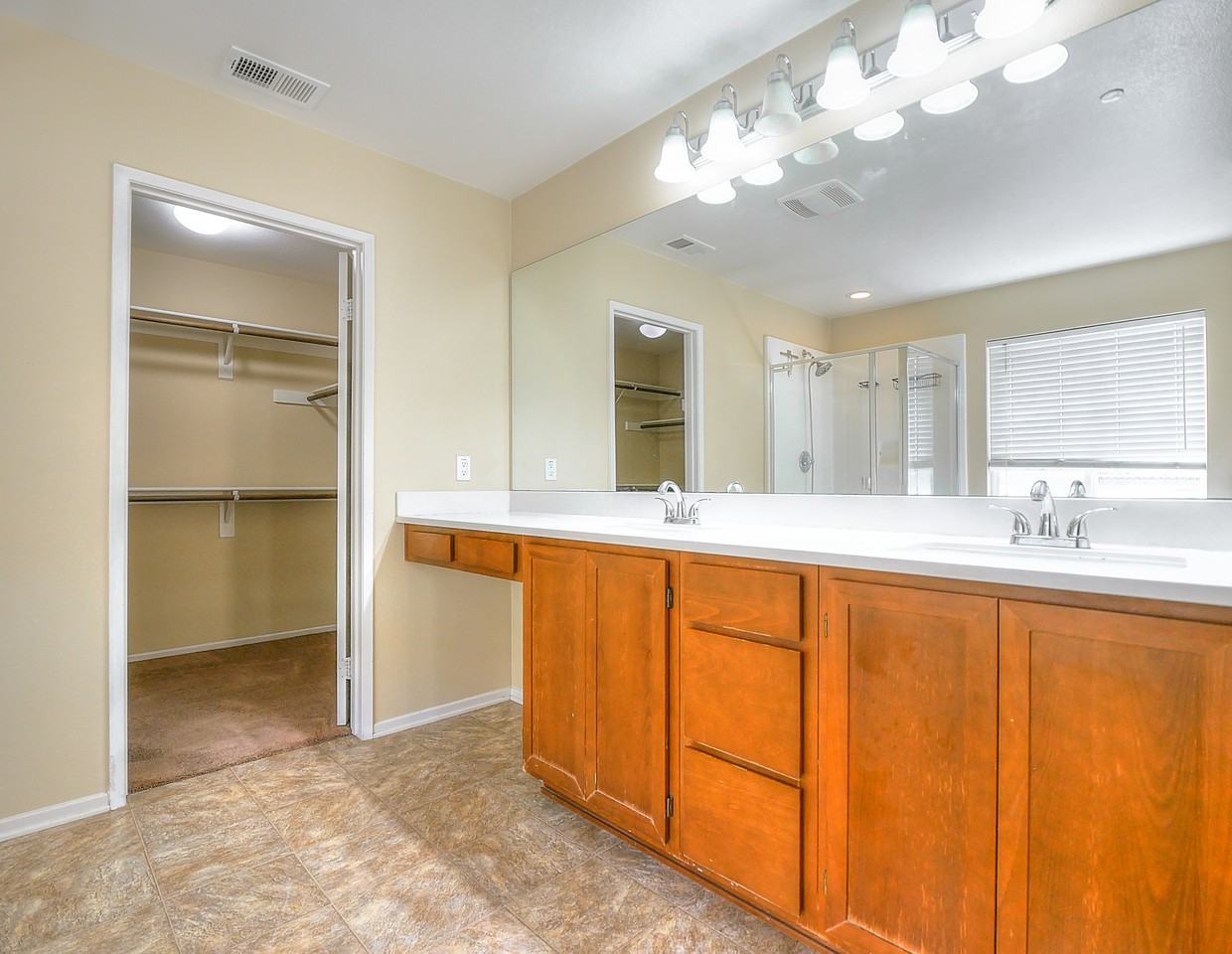 34212 Woodmont #1 - Photo 5 of 50