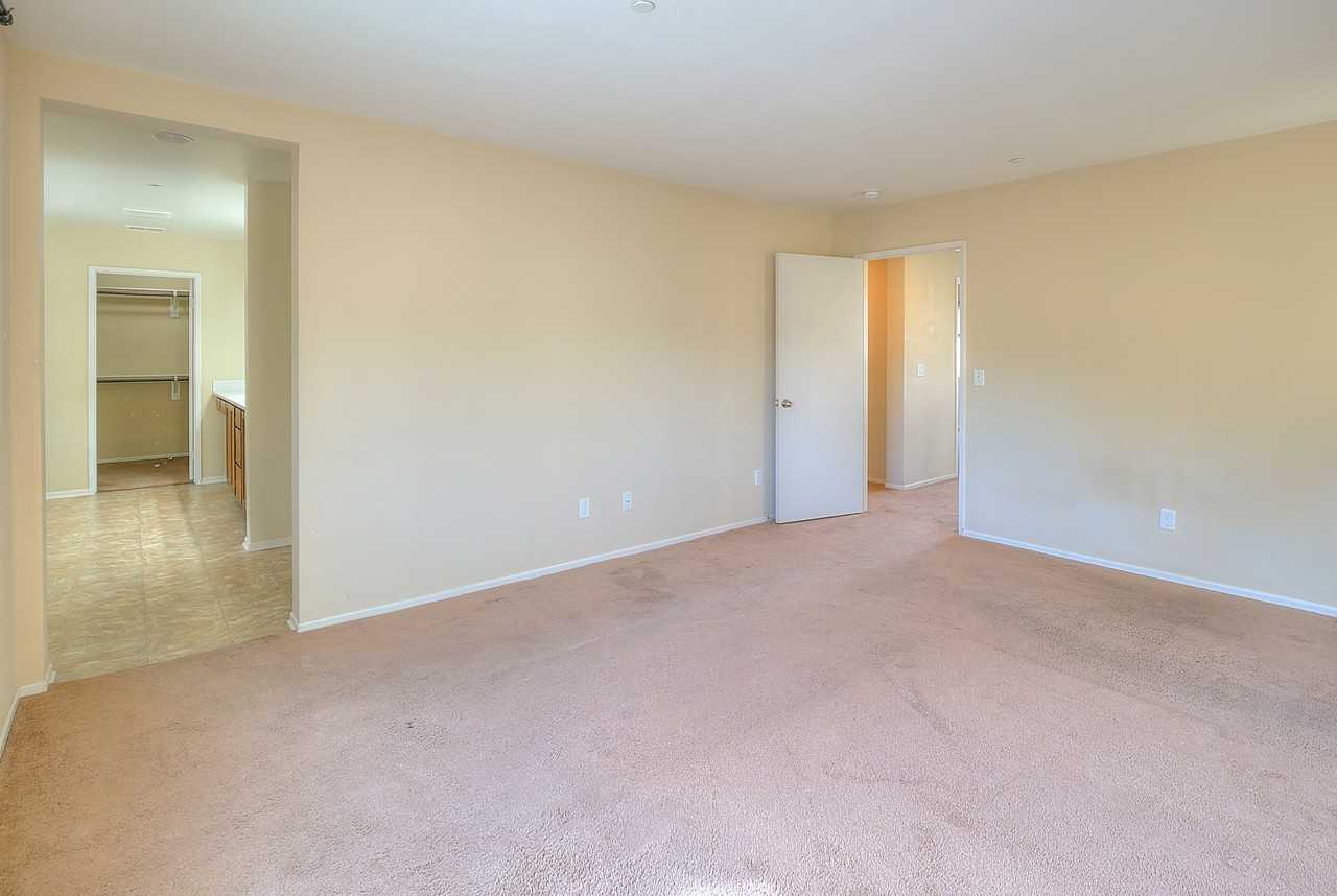 34212 Woodmont #1 - Photo 3 of 50
