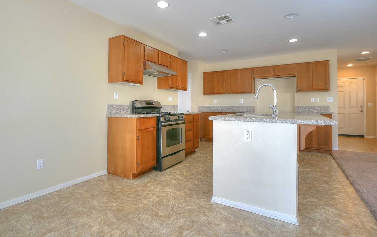 34212 Woodmont #1 - Photo 5 of 50