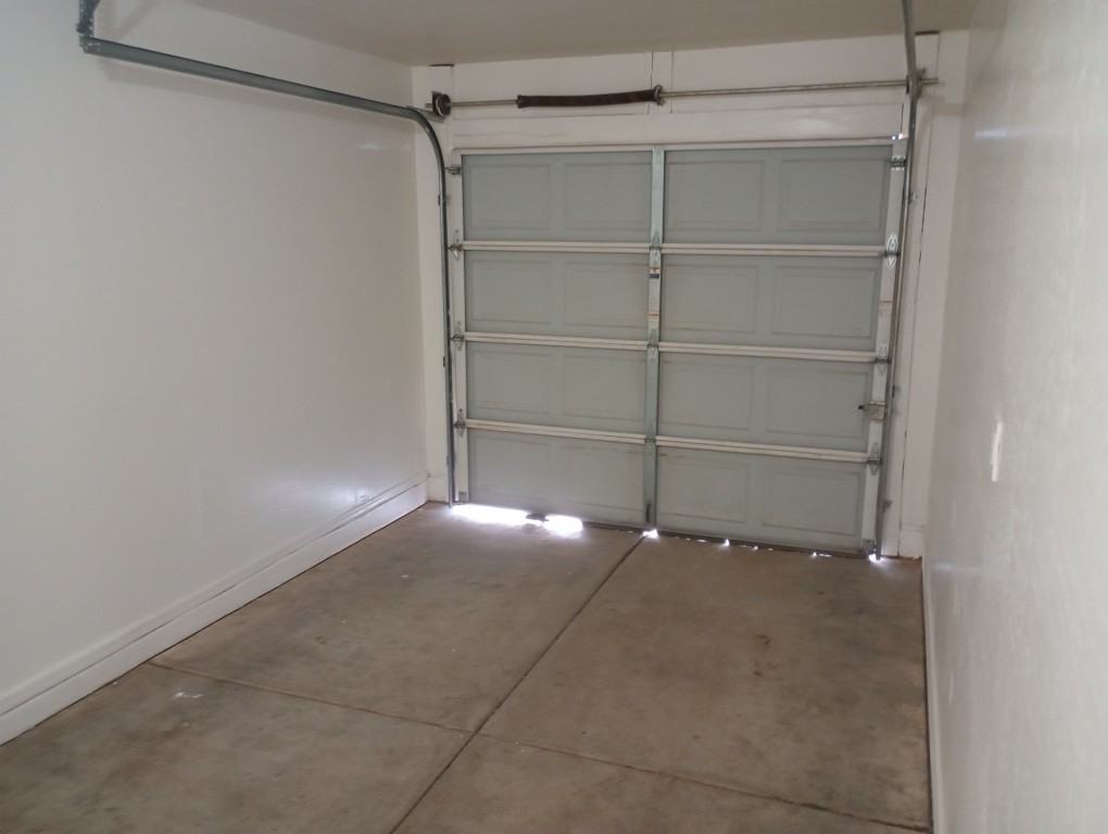 4225 N Montezuma Dr #B - Photo 7 of 9