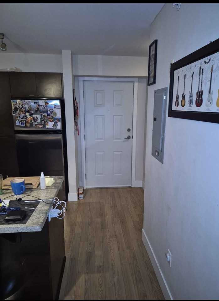 7445 120 Street #407 - Photo 5 of 8