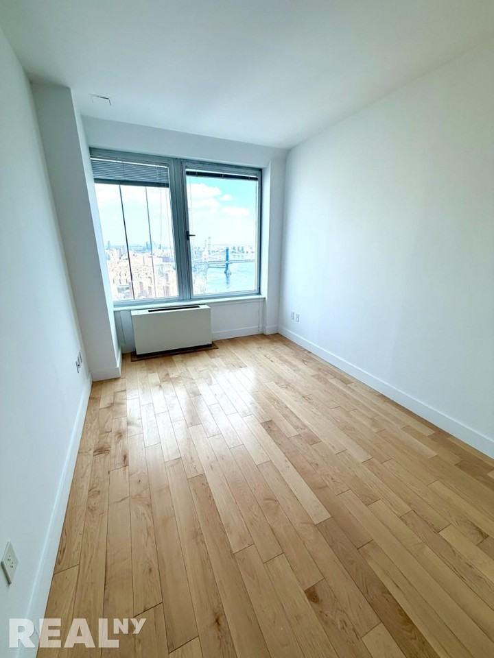 Water St #PH14 - Photo 2 of 4