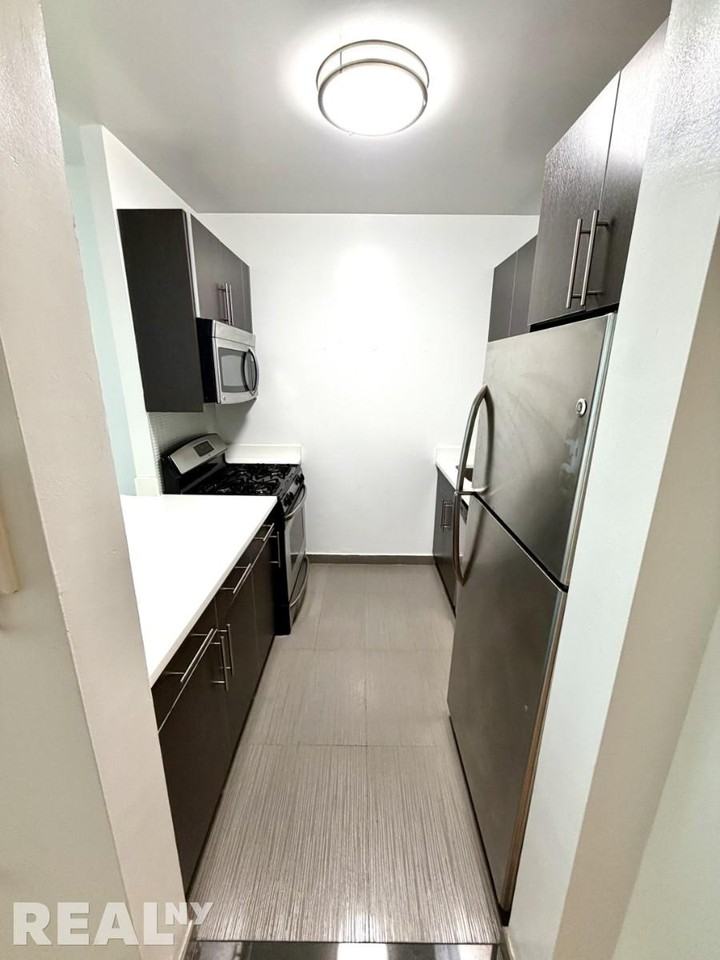 Water St #909 - Photo 2 of 3