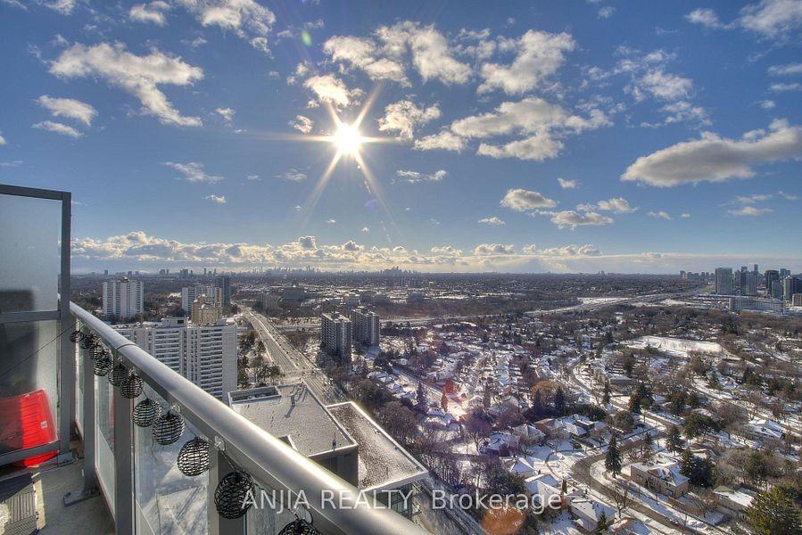 38 Forest Manor Road - Photo 4 of 15