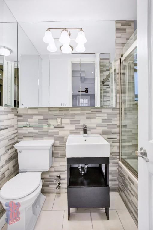 Barrow St #1W - Photo 3 of 5