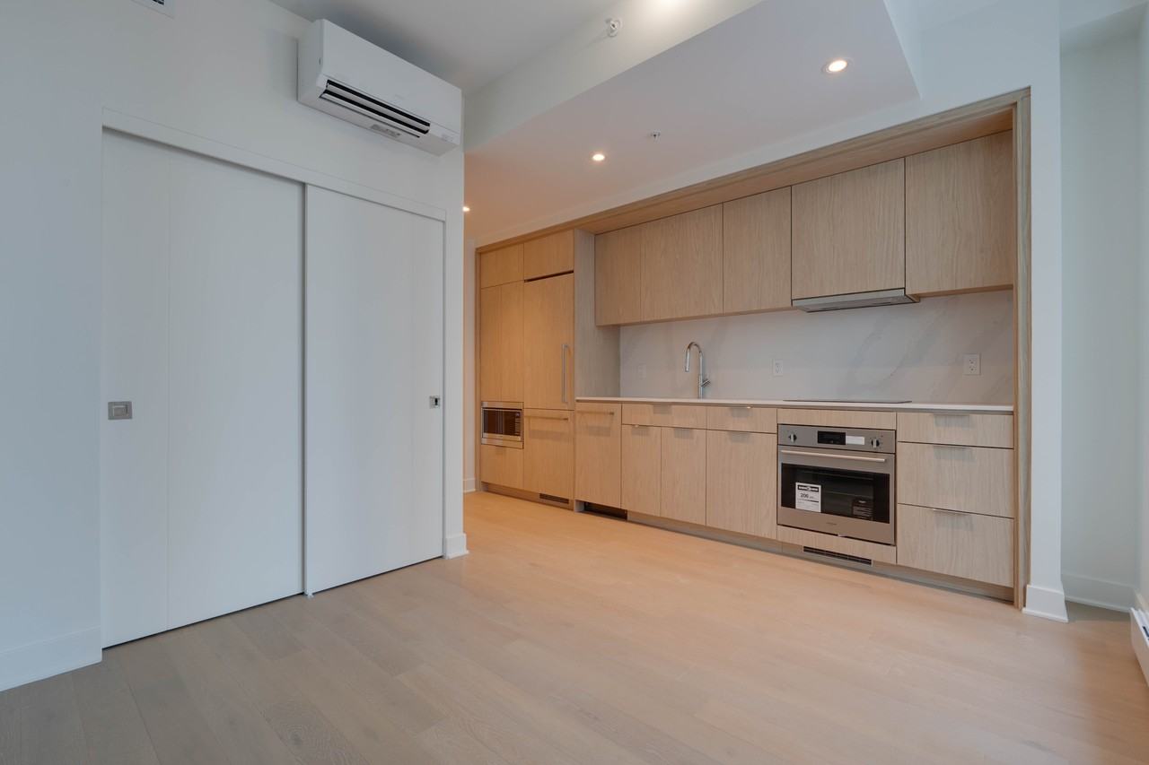 1200 Rue Drummond #1408 - Photo 2 of 13