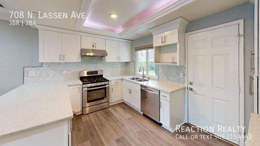 708 N Lassen Ave - Photo 3 of 21