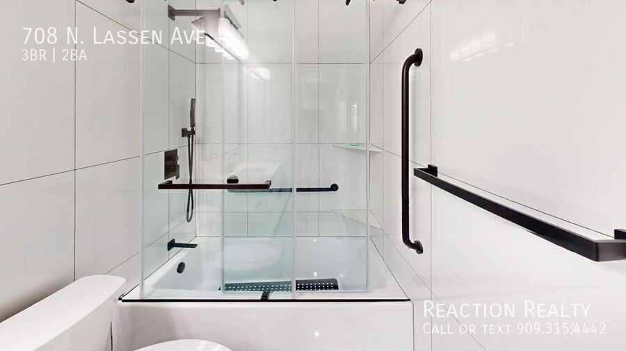 708 N Lassen Ave - Photo 6 of 21