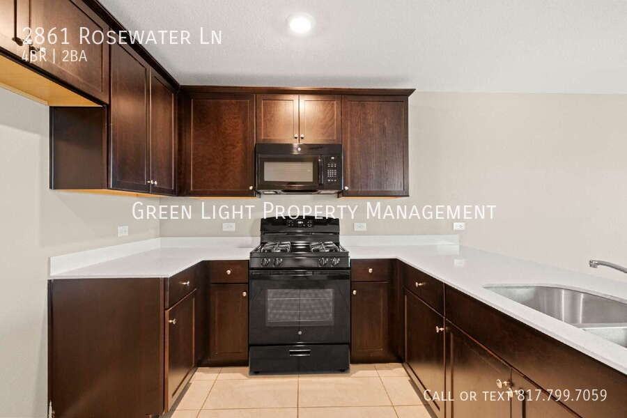 2861 Rosewater Ln - Photo 7 of 26