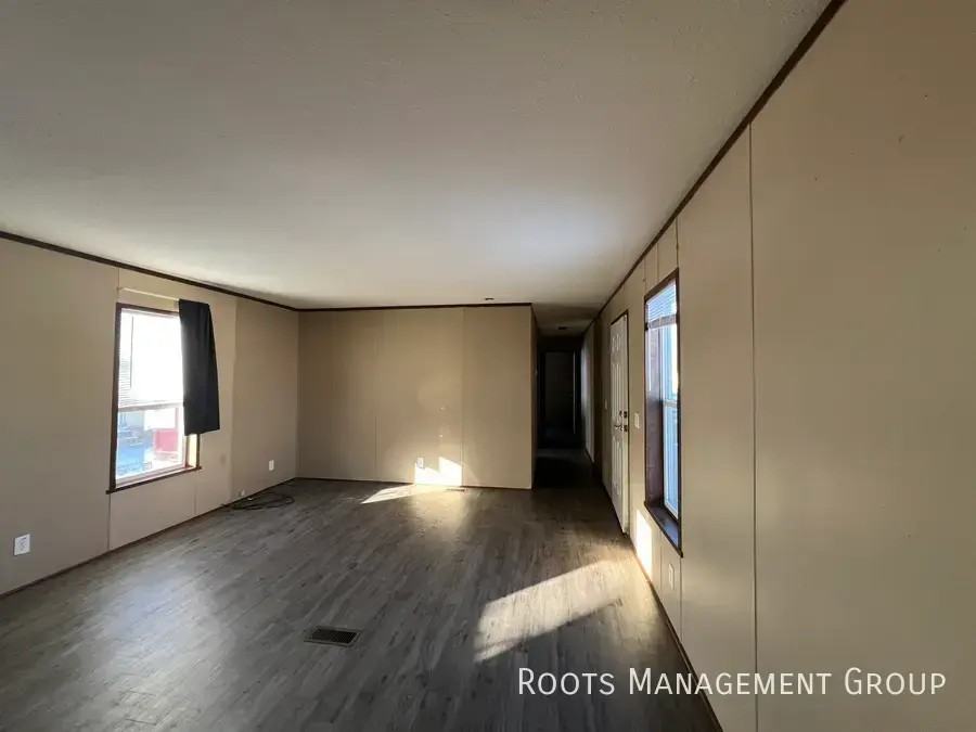 2300 E Philip Ave Trlr 15a #15A - Photo 3 of 11